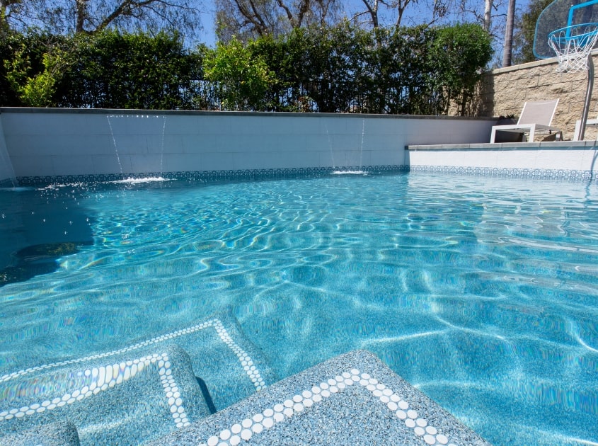 luxury-pool-builders-orange-county-ca