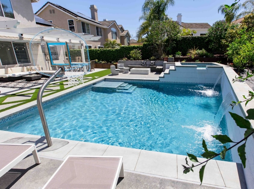 luxury-pool-installation-aliso-viejo-ca