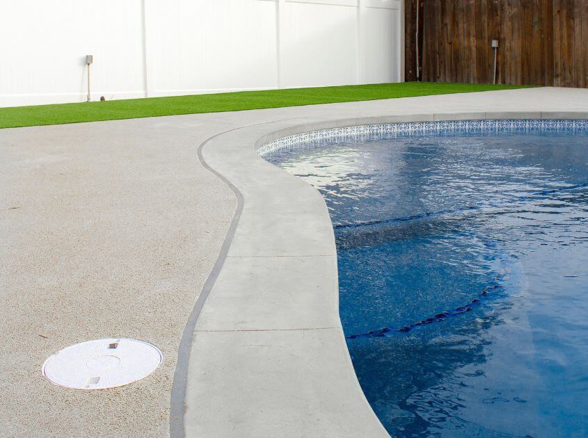 Pool contractor in Cristal Cove CA