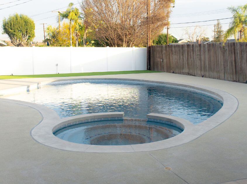 Pool contractor in oc